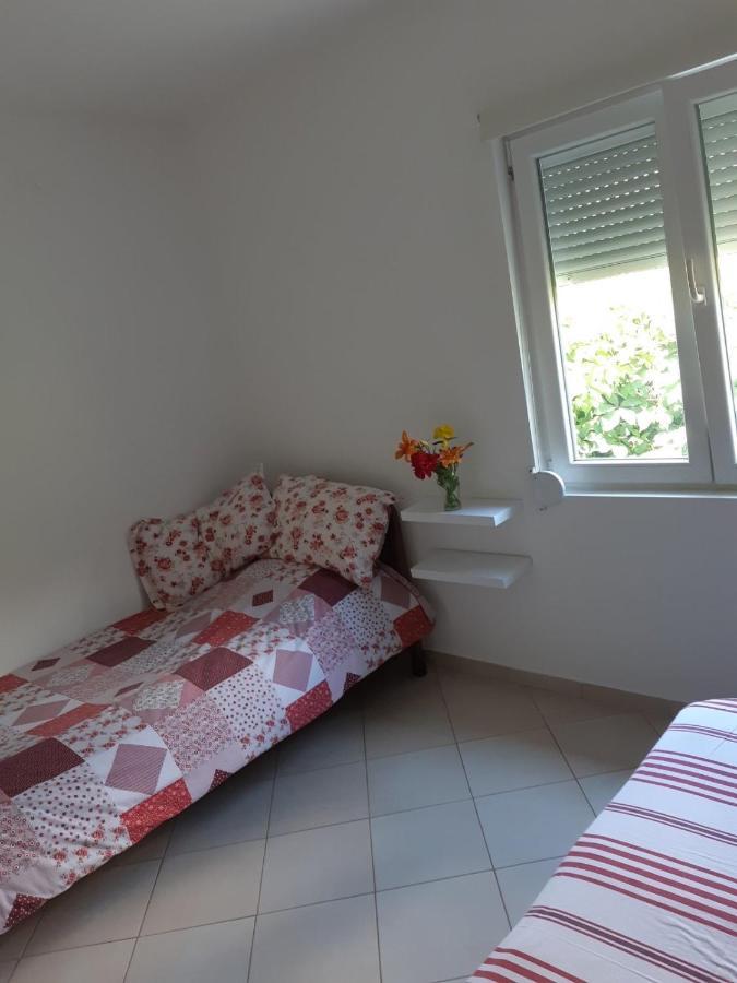 Cvjetni Apartmani Cetinje Exterior foto